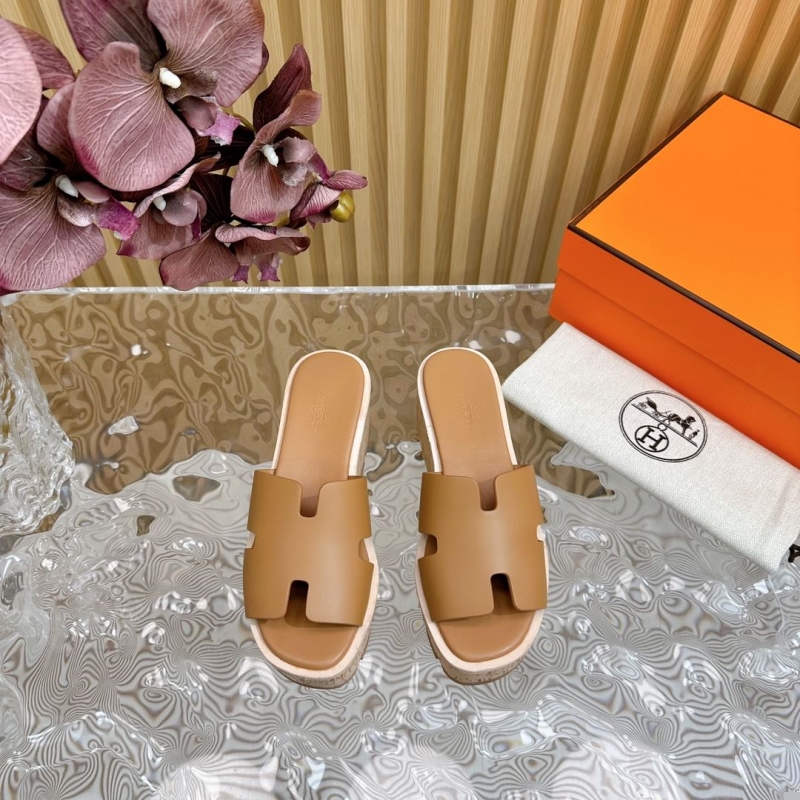 H**mes slippers